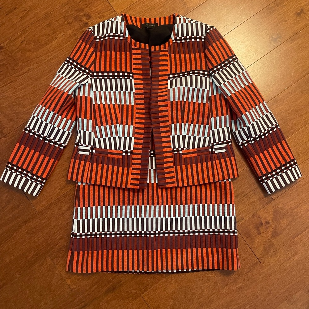 And Taylor, matching skirt (size6) and jacket (size8)